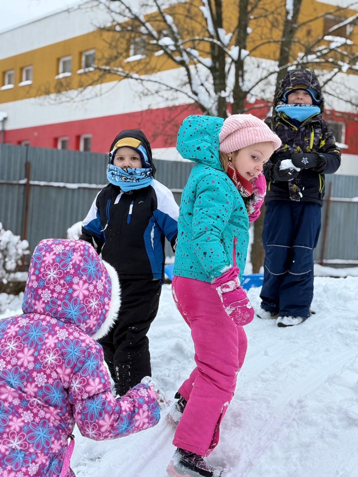 615411116_122211215072521271_4891824358436876835_n