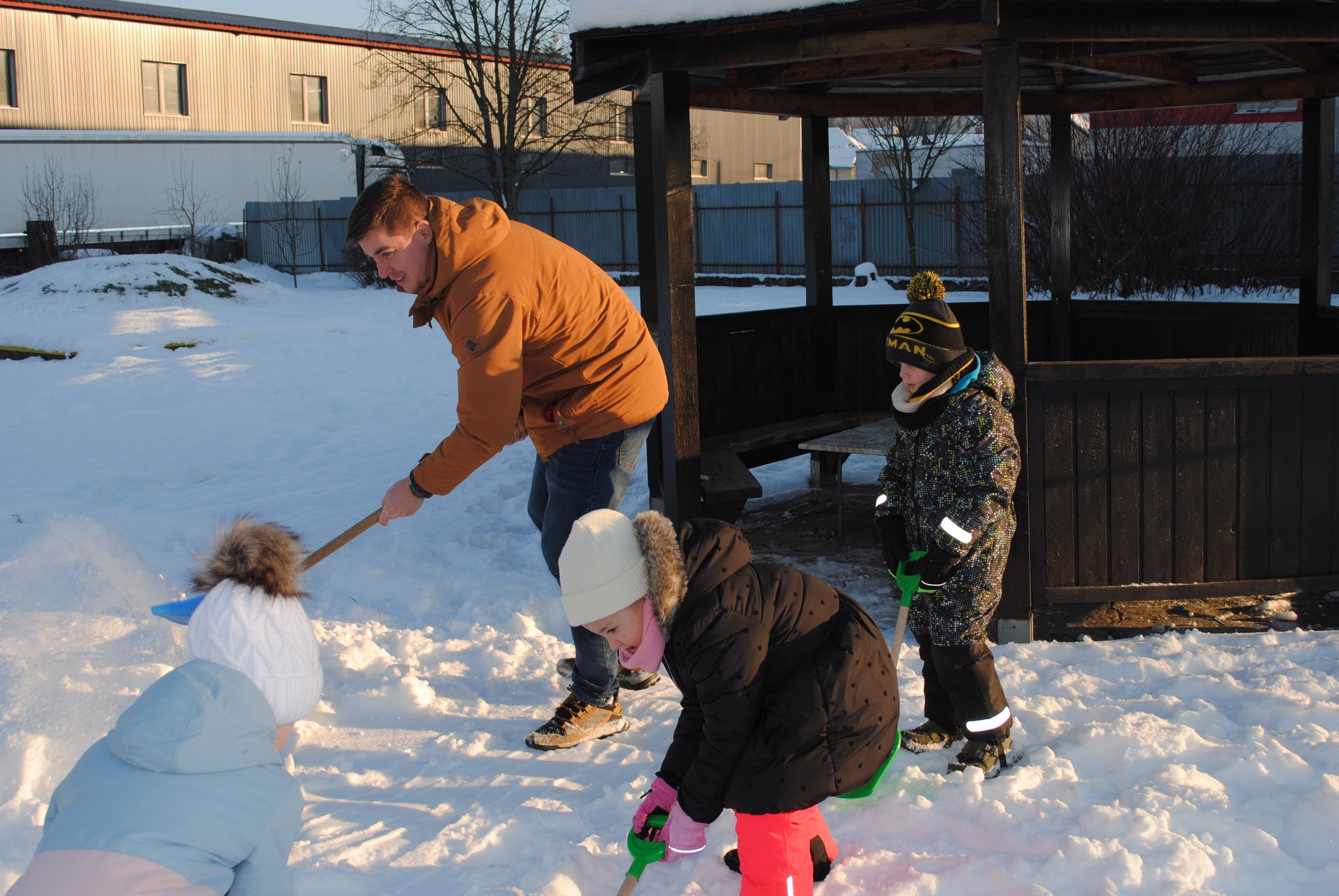 615933699_122211216296521271_2284878954334158083_n