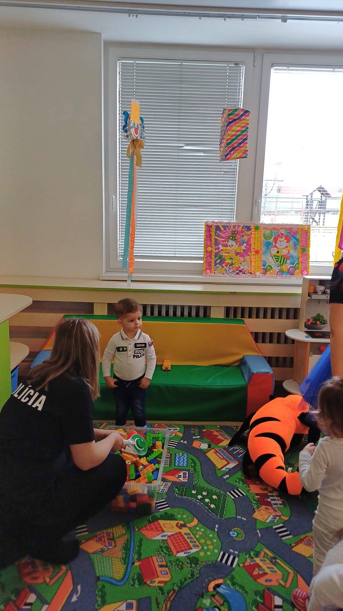 a41261cf-dfa5-47d1-bb22-144865b0f55b